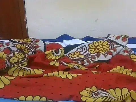 Lovemist on StripChat