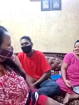 LoveOnStream — Freechat on StripChat