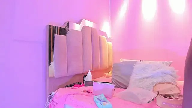 LoveQueen2 on StripChat