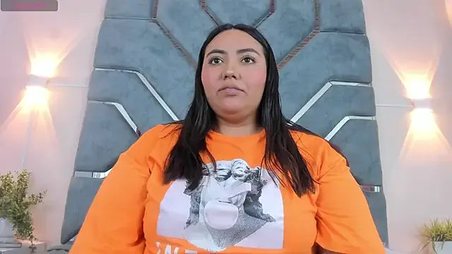 LucciaPorter on StripChat