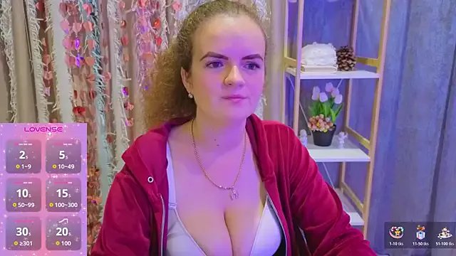 Luisa_Rosee on StripChat