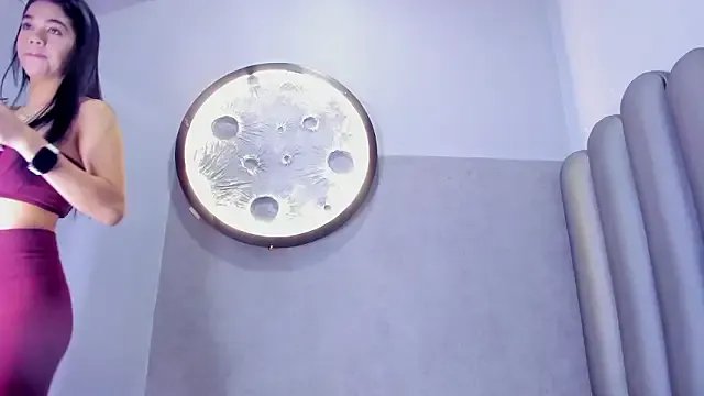 Luna__02 on StripChat