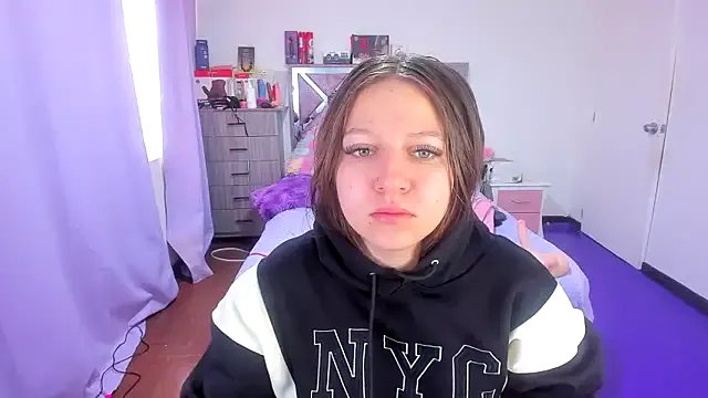 Luna_Analya on StripChat