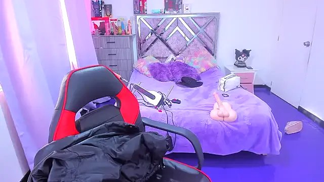 Luna_Analya on StripChat