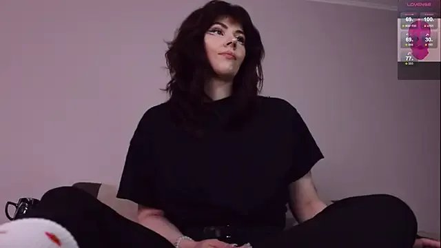 Luna_Blake on StripChat