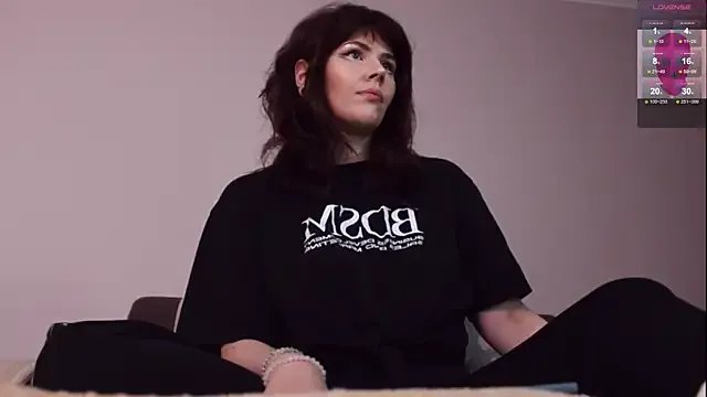 Luna_Blake on StripChat