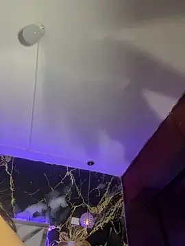 Luna_star3 on StripChat