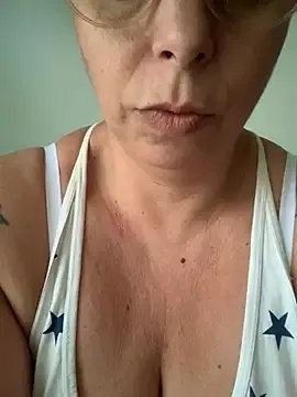 LupitaHaze on StripChat