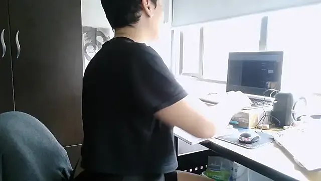 luxandracon23 on StripChat