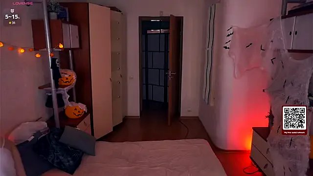 LynetHakes on StripChat