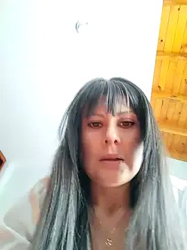 Lyonette_reading1 on StripChat