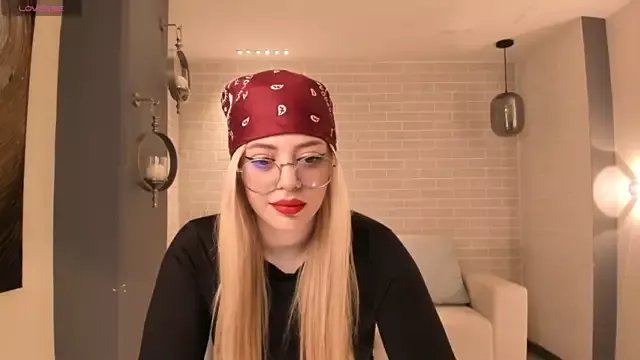 MadisonKane on StripChat