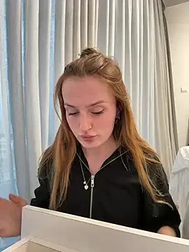 madlynn — Blow dildo with naked boobs