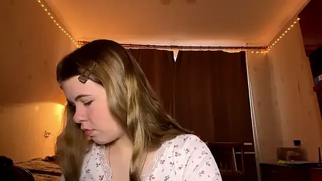 MaevAmy on StripChat