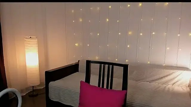 Magic_Allie on StripChat