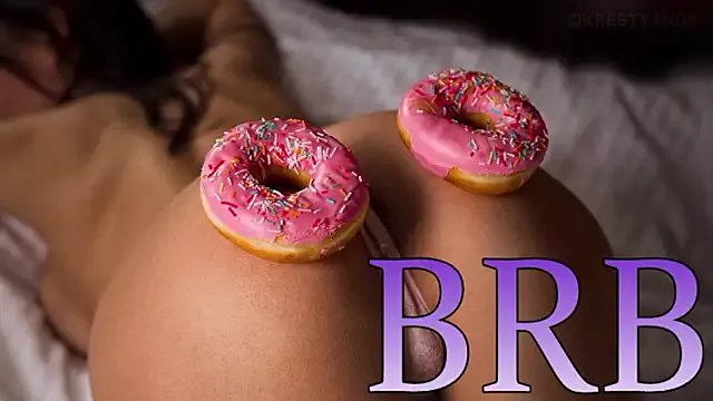 Magic_Lilly on StripChat