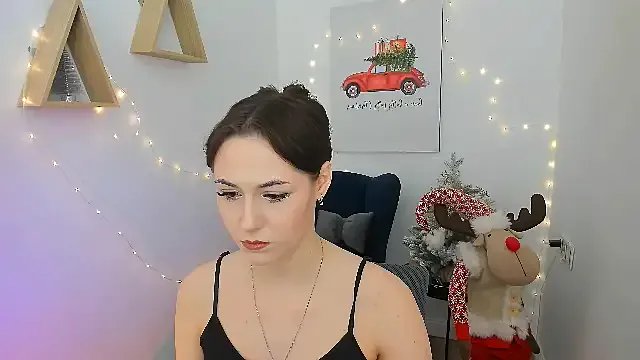 MakeYoueHappy on StripChat