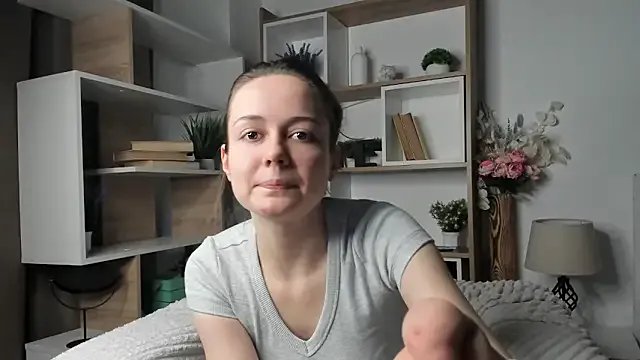 MalvinaTrafford — put hand under my top with massage