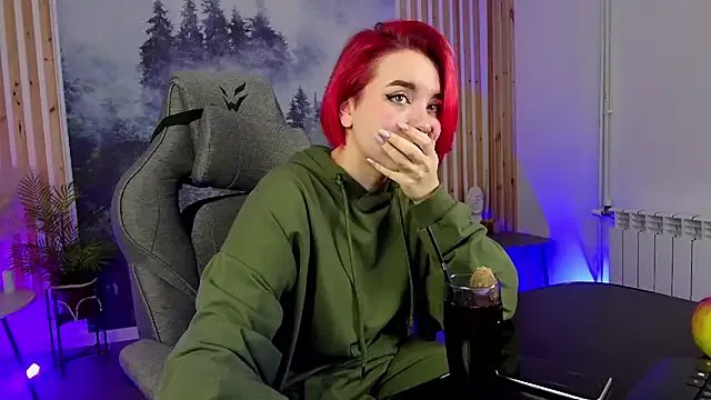 MarcelineChi on StripChat