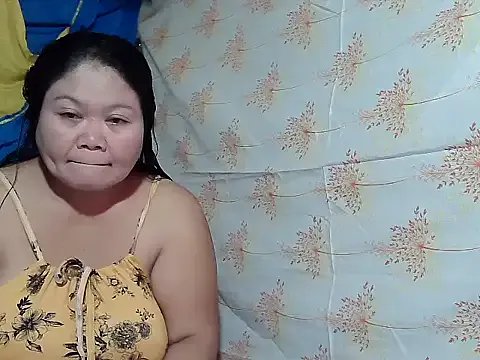 Mari_fvcks on StripChat