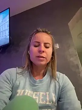 MariaMilan on StripChat