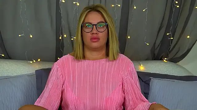 MariaNeumann on StripChat