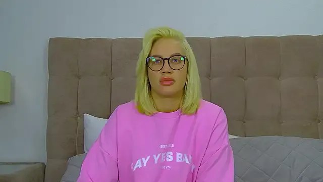 MariaNeumann on StripChat