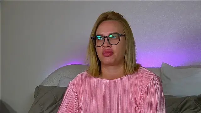 MariaNeumann on StripChat