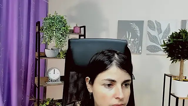 MartaEdams on StripChat