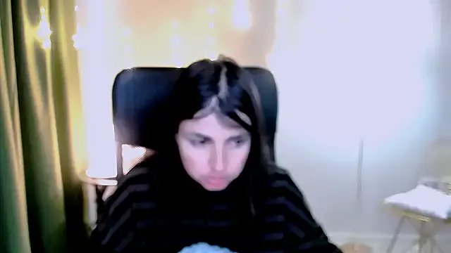 MartaEdams on StripChat