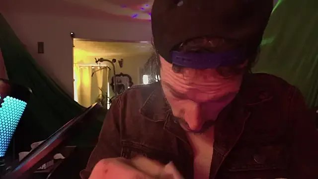 MasterDaddyCool on StripChat