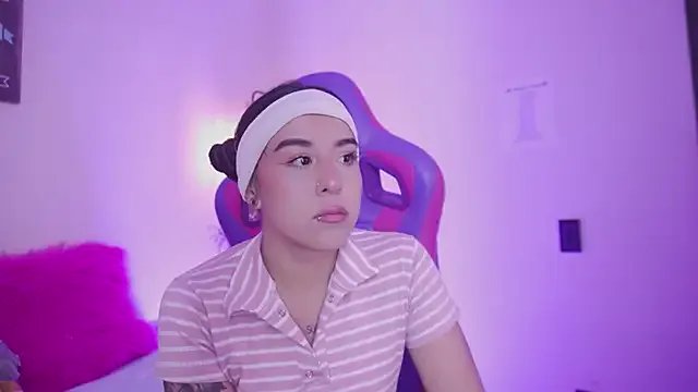 mavi_boo on StripChat