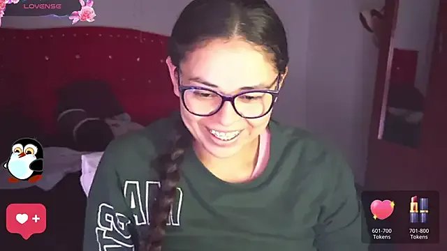 mayhott2 on StripChat