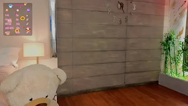 MeganAdamms on StripChat