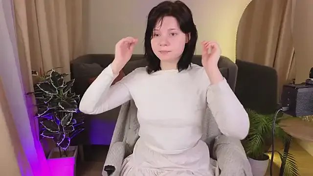 MellyBloomy — heandbra