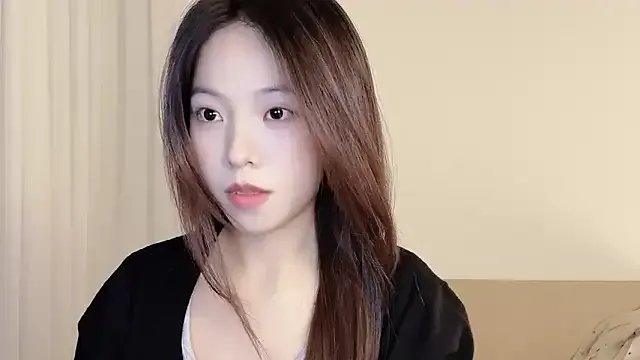 Meng_777 on StripChat