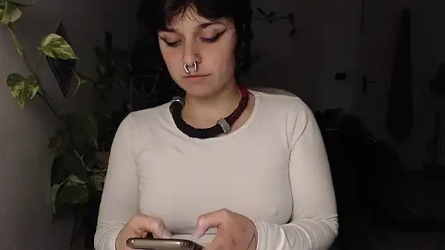 metamorphosiskin on StripChat