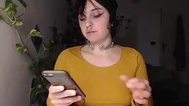 metamorphosiskin on StripChat