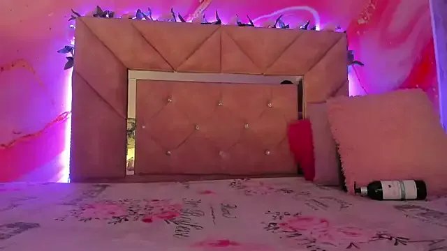 mia__blaze__ on StripChat