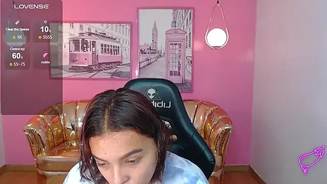 mia_foster_t on StripChat