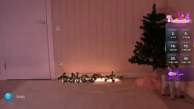 Miablueye on StripChat