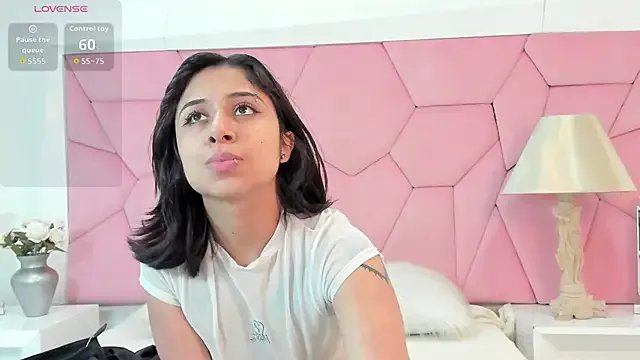 MiahSantini on StripChat