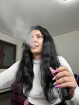 MiaKiittyy on StripChat