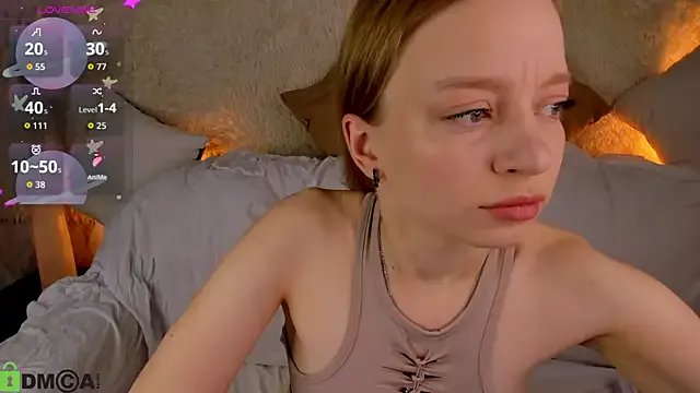 Michelle_Blond on StripChat