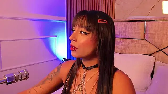 MiiaaMoonroee — Deep licks to the edge