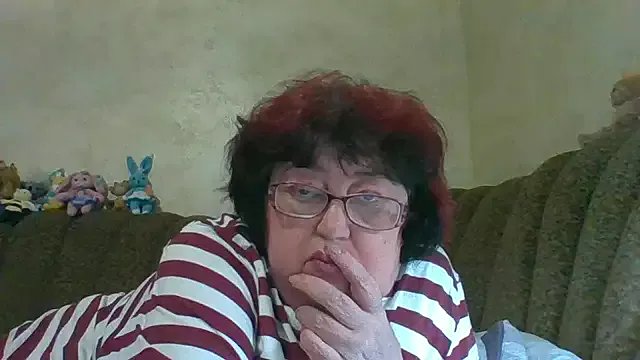 MilaSky5303 on StripChat