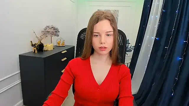 MileyWings on StripChat