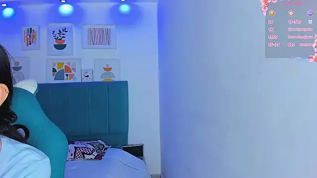 milk_candy18 on StripChat