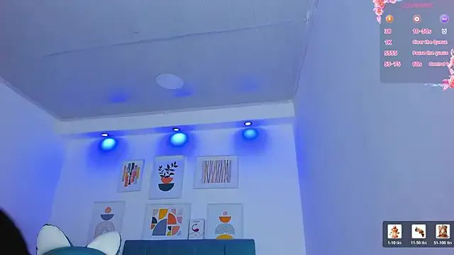 milk_candy18 on StripChat