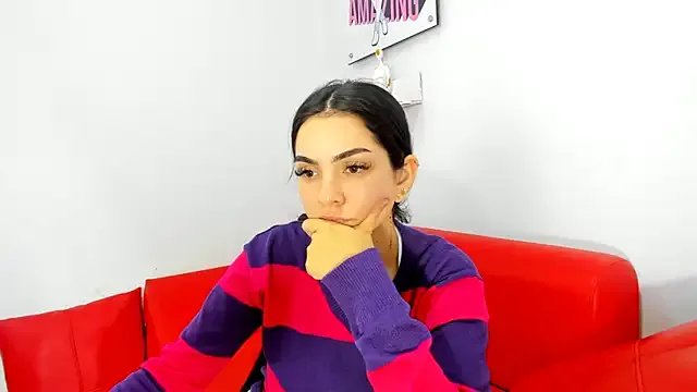 milk_candy18 on StripChat